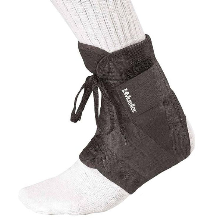 MUELLER Soft Ankle braces with straps