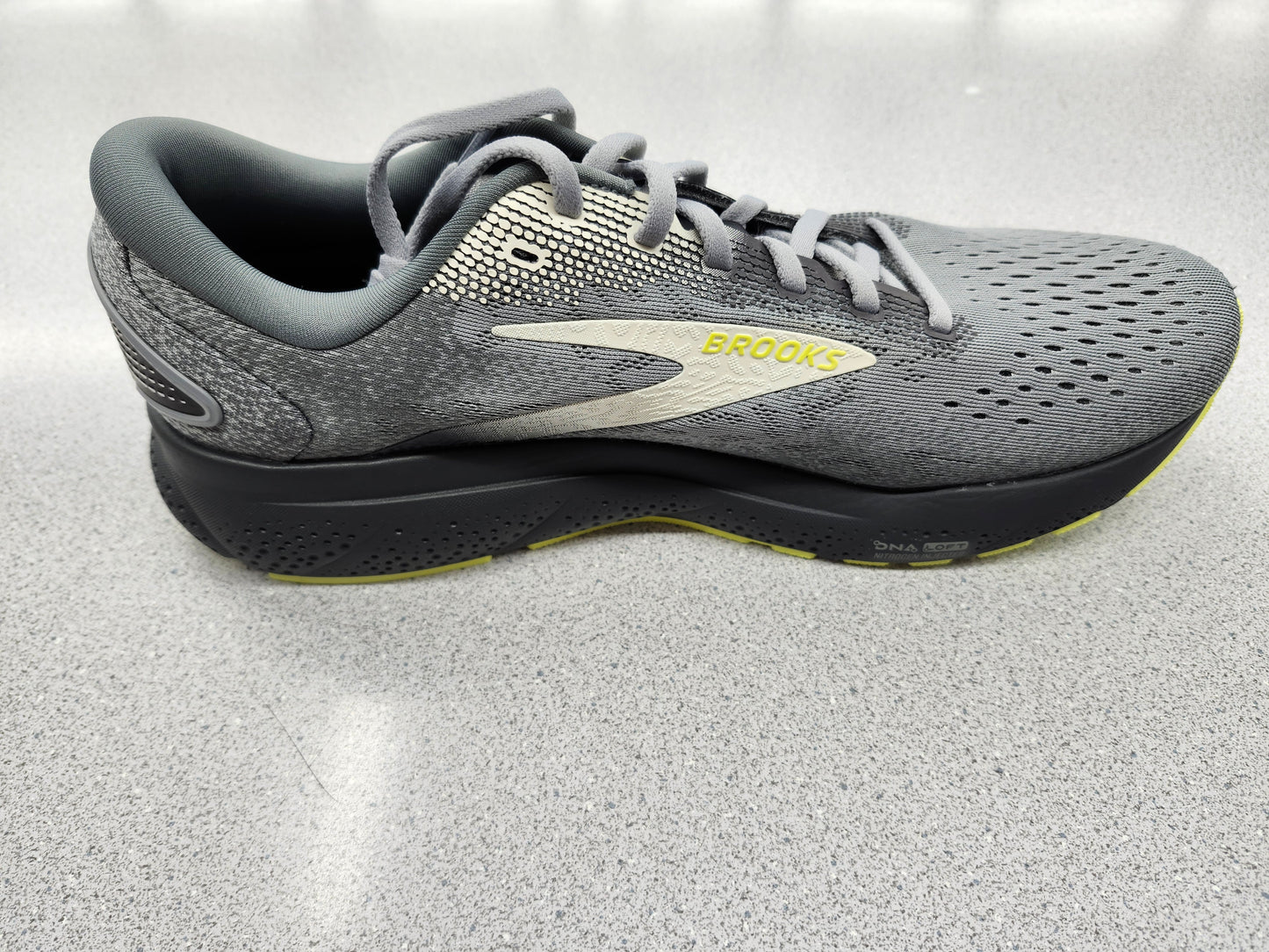 Brooks Ghost 16 (#114 men athletic)