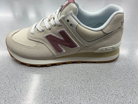 New Balance 574 (#42 womens athletic)