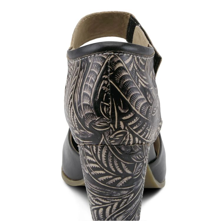 SPRING STEP L'Artiste Todie