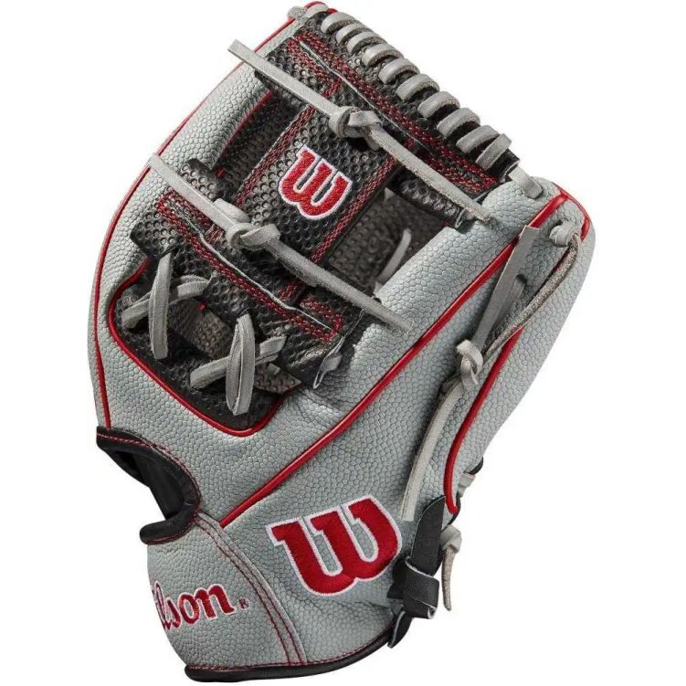 WILSON A2000 Infield Baseball Glove
