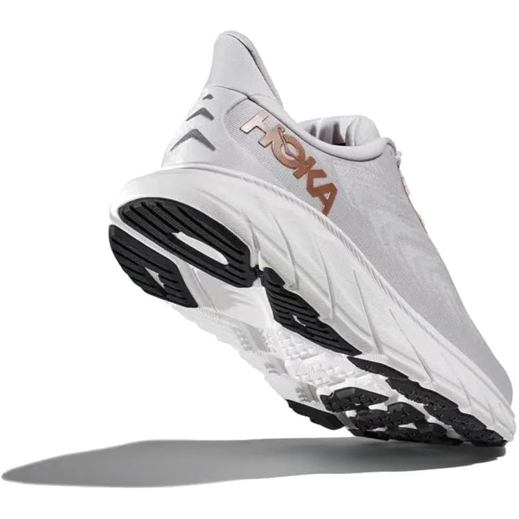 HOKA Arahi 6