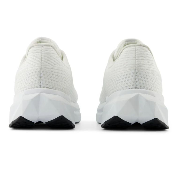 NEW BALANCE FuelCell Propel V5