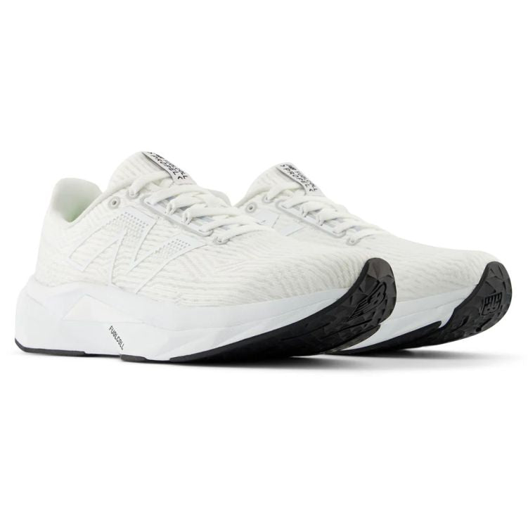 NEW BALANCE FuelCell Propel V5