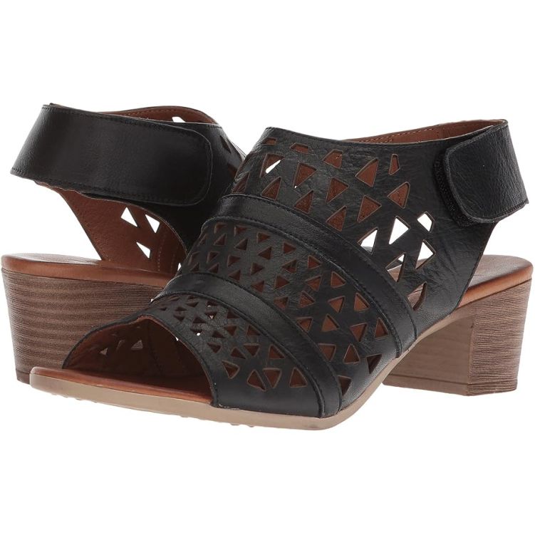 SPRING STEP Dorotha Black