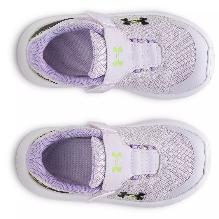 UNDER ARMOUR GNF Surge 4 AC